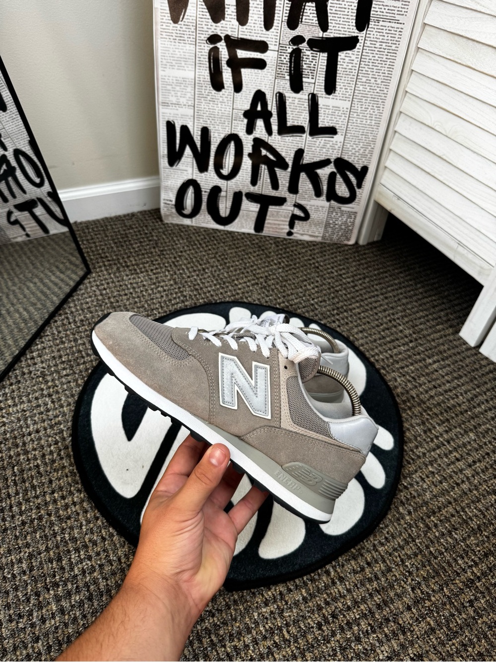 New Balance 574 Men’s US 10 EU 44 – Grey White Suede Sneakers